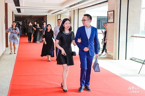 中国传媒大学经管学院2019届MBA毕业舞会隆重举行